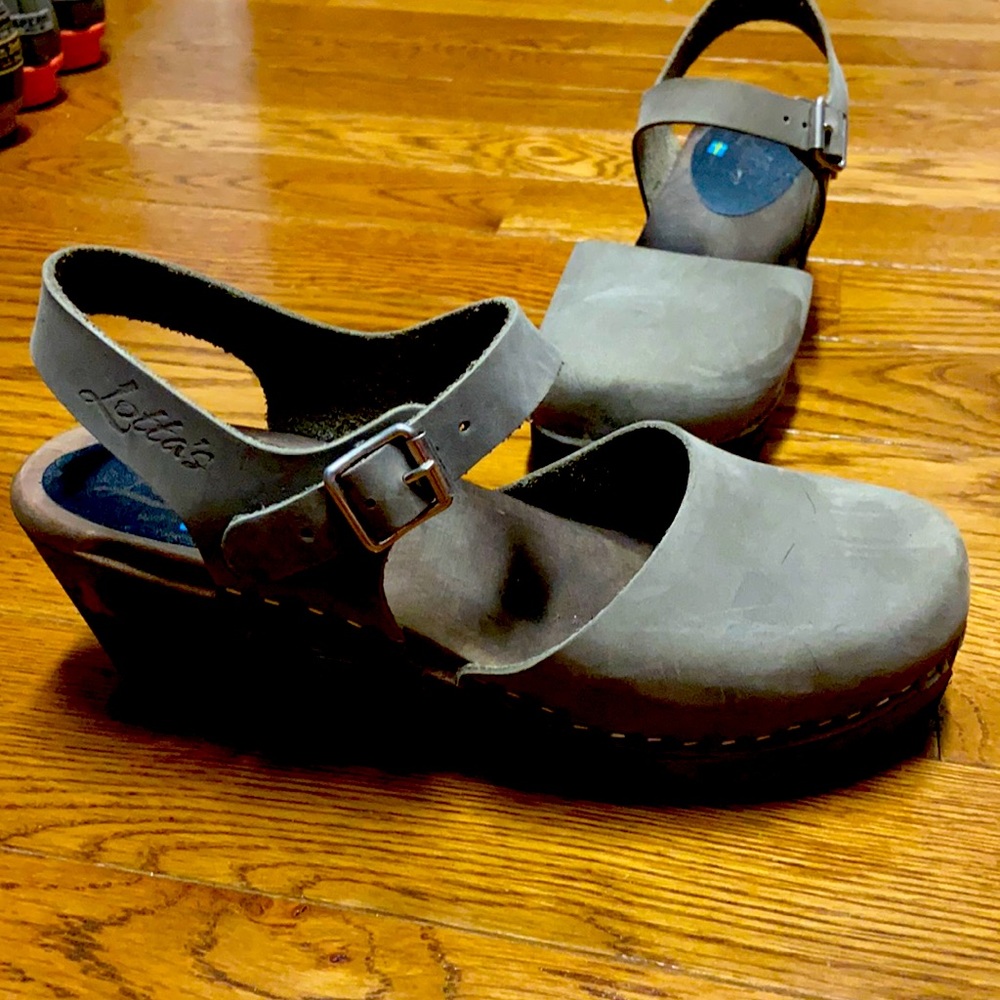 Lotta - high wood // Grey in color // worn 2x